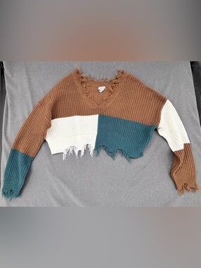 Rue21 Distressed Destroyed Sweater XL Pullover Color Blocked Cropped Raw Hem